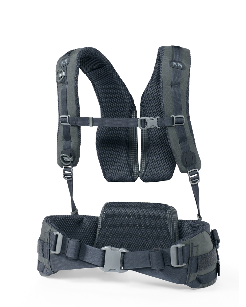 Frontal view of PRO suspension in phantom grey with waist belt buckled and no hip belt pouches