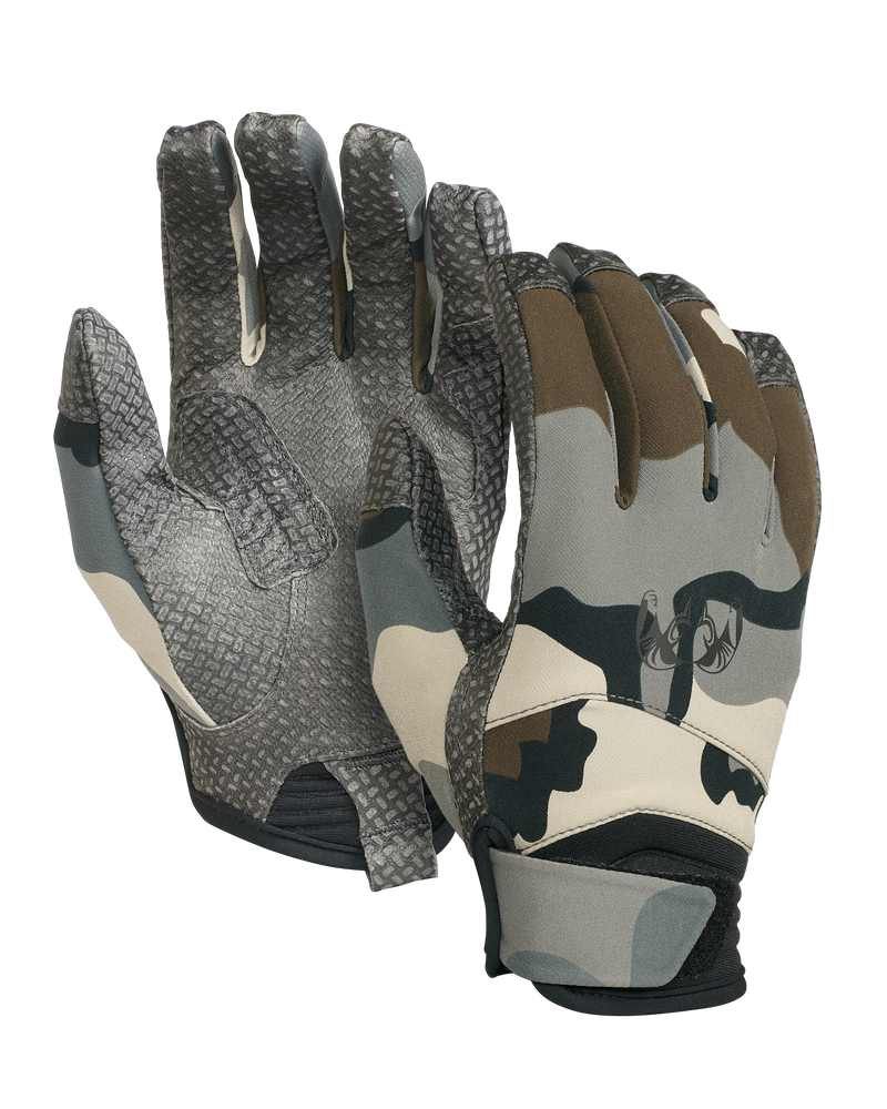 Front and Back of Attack Glove in Vias Camouflage