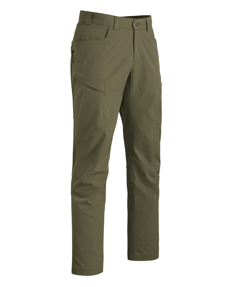 Front of Tiburon Pant in Evergreen