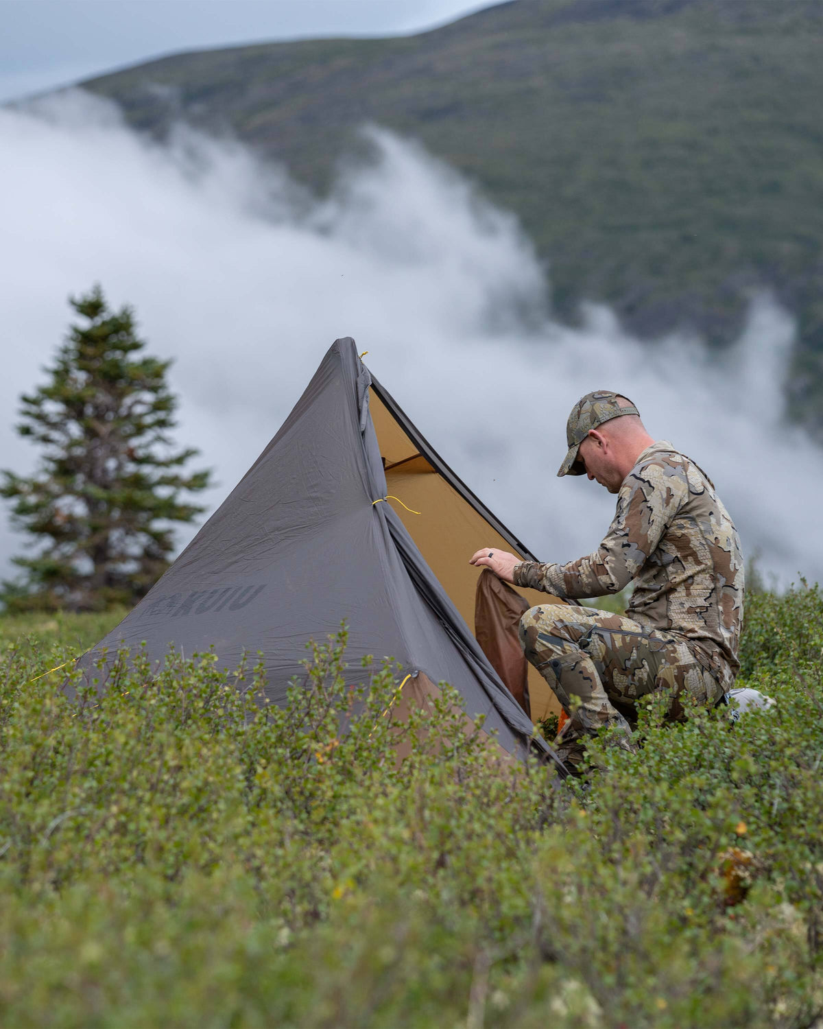 kuiu summit star 1p tent review Summit Star Single Person Tent Tent - Gunmetal-Orange