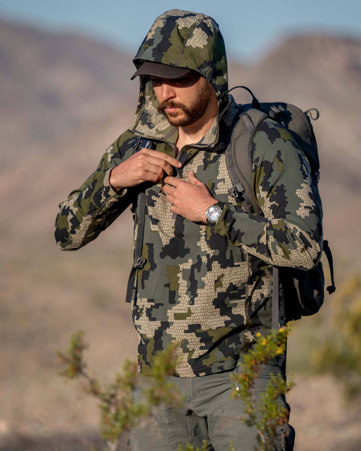 ★KUIU クイユ ハーフジップ フーディ デジタルカモ 迷彩 メンズ Tiburon Hybrid Hoodie | Verde – KUIU