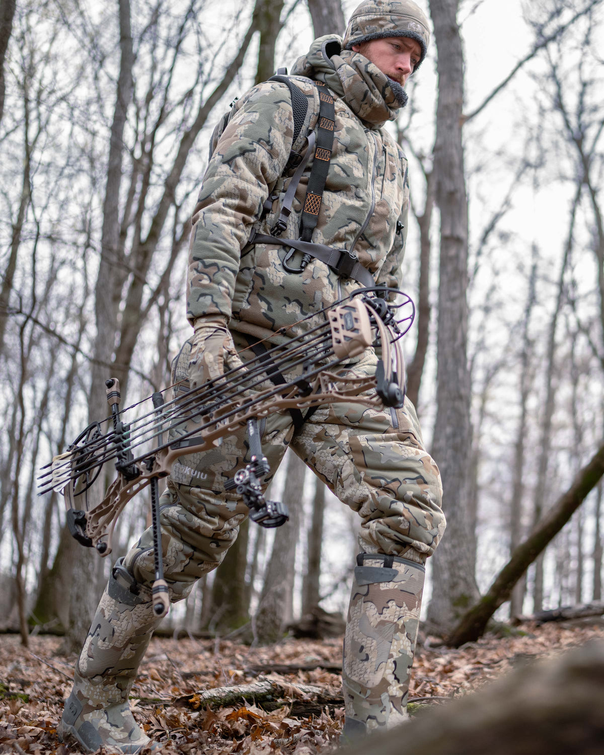 kuiu hunting gear Super Down Haven Warm & Quiet Hunting Bib