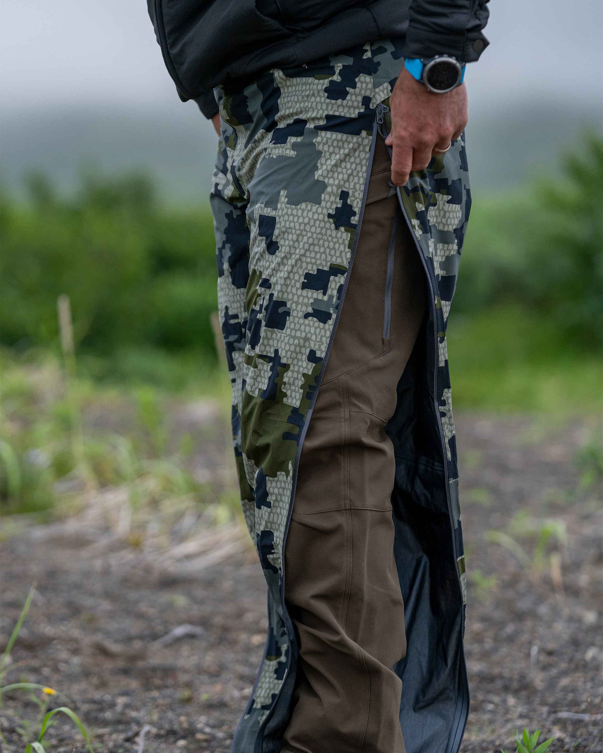 Chugach TR Hunting Rain Pants - Black | KUIU