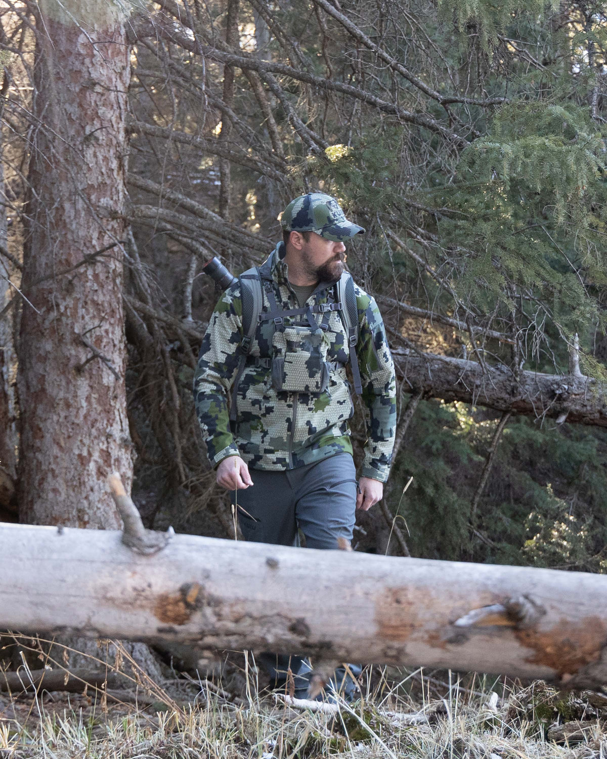 Kuiu Guide Pro Soft Shell Jacket Guide PRO Hooded Jacket Vias