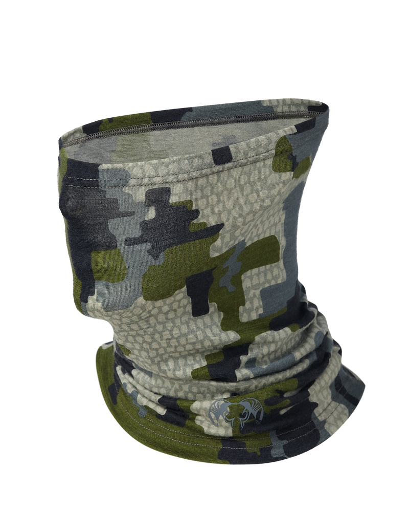 Front of ULTRA Merino 145 Neck Gaiter in Verde Camouflage