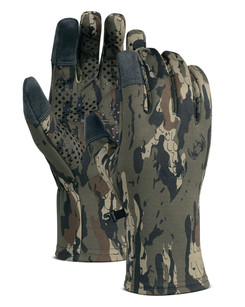 Front and Back of StrongFleece 290 Glove in Veros Camouflage