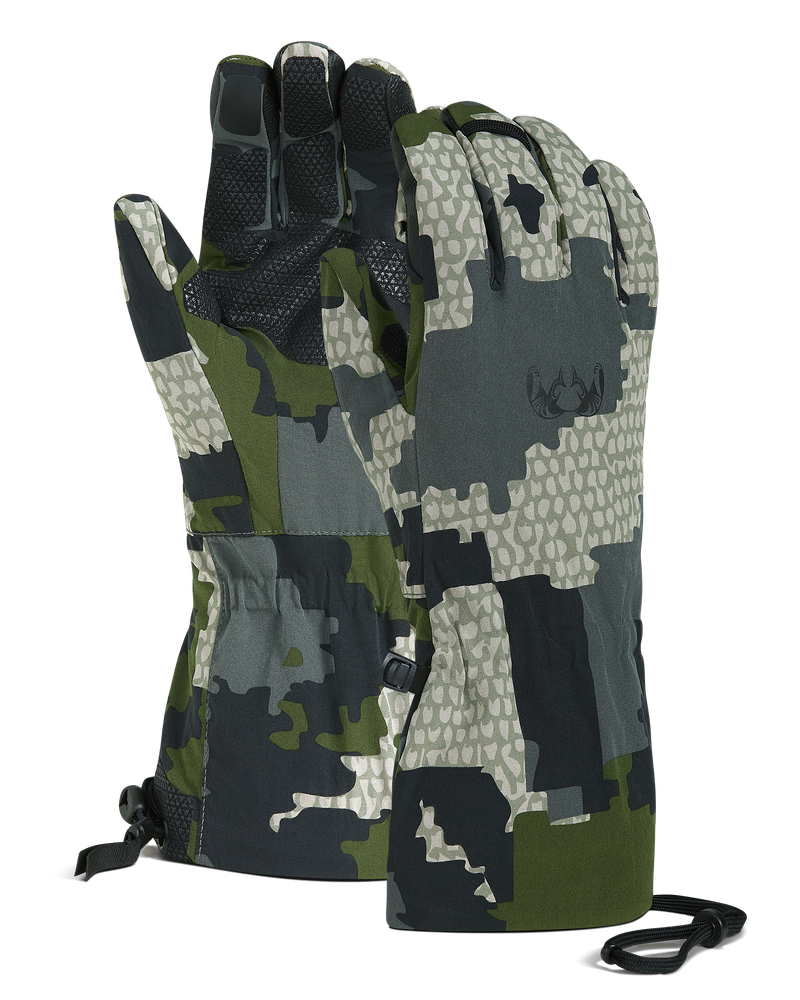 Front and Back of Yukon Hardshell Glove in Verde Camouflage