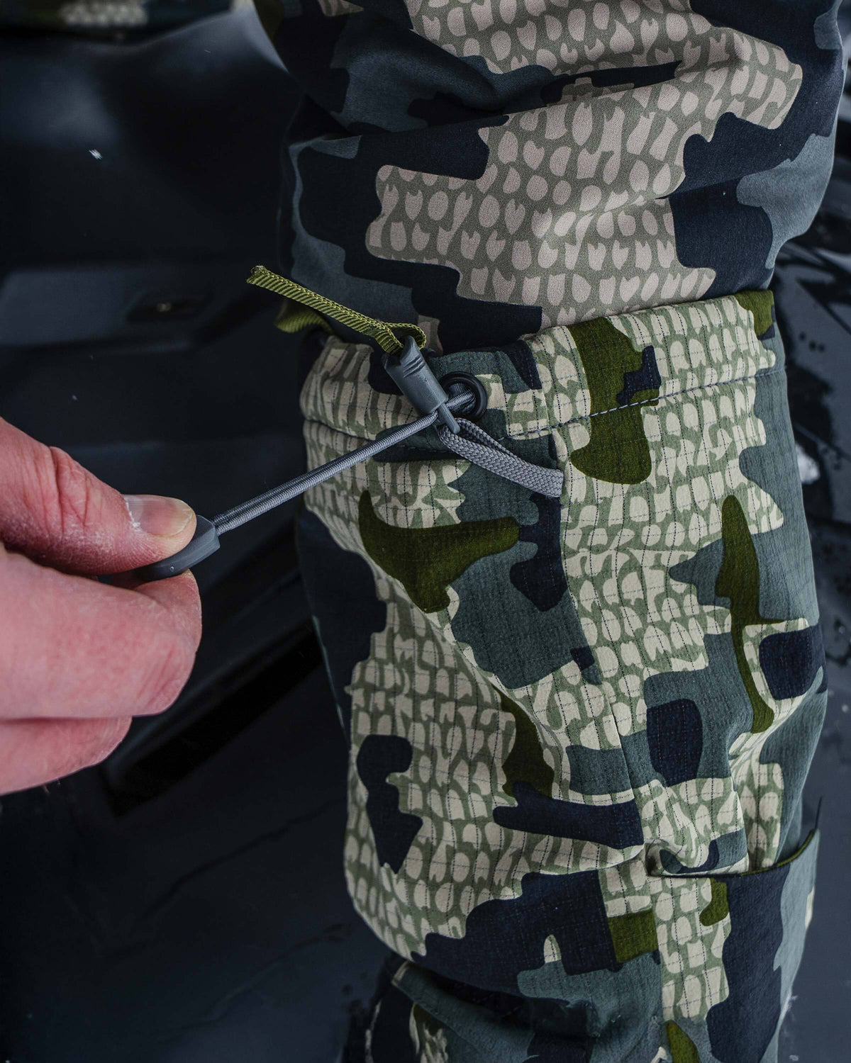 Super Down Arktuk Mitts - Extreme Cold Mittens - Verde | KUIU