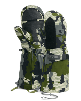 A pair of Super Down Arktuk in Verde Camouflage with one glove showing the palm and the other showing the back side