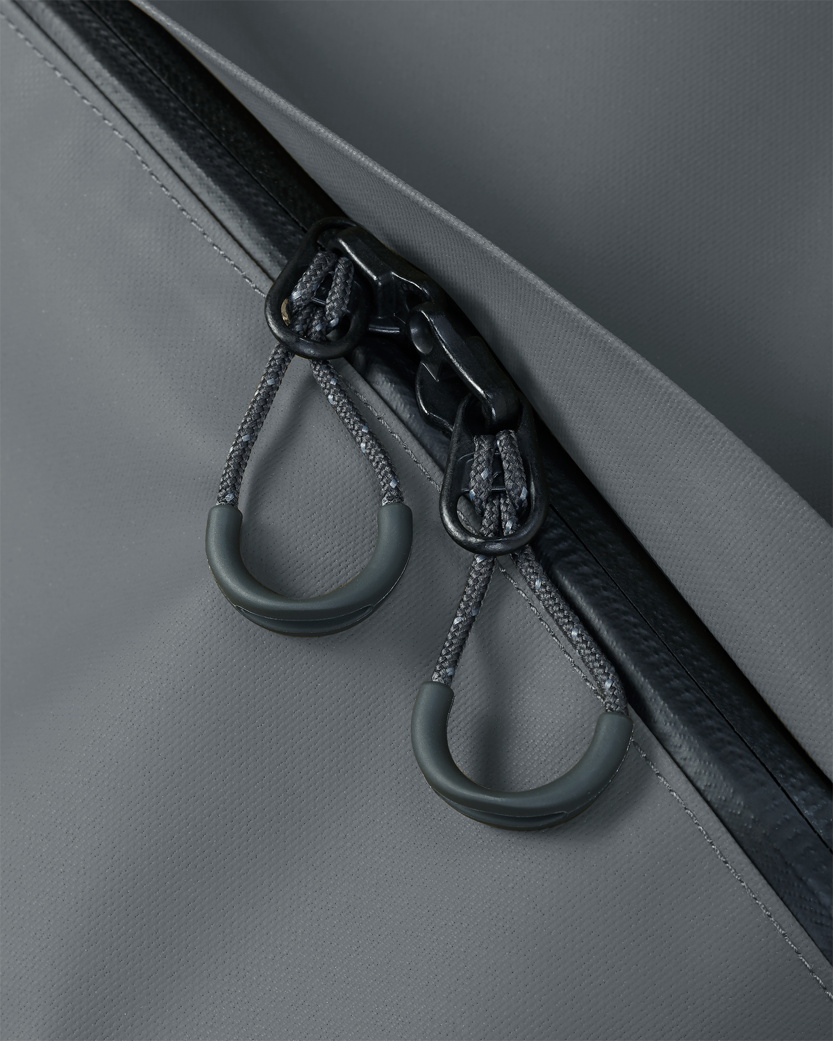 TAKU BLSTX 4200 Duffel - Gunmetal | KUIU