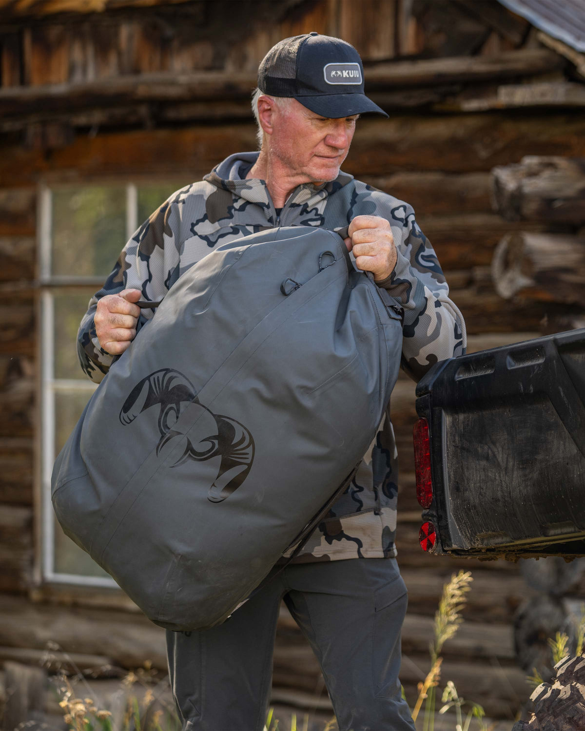 TAKU BLSTX 4200 Duffel - Gunmetal | KUIU