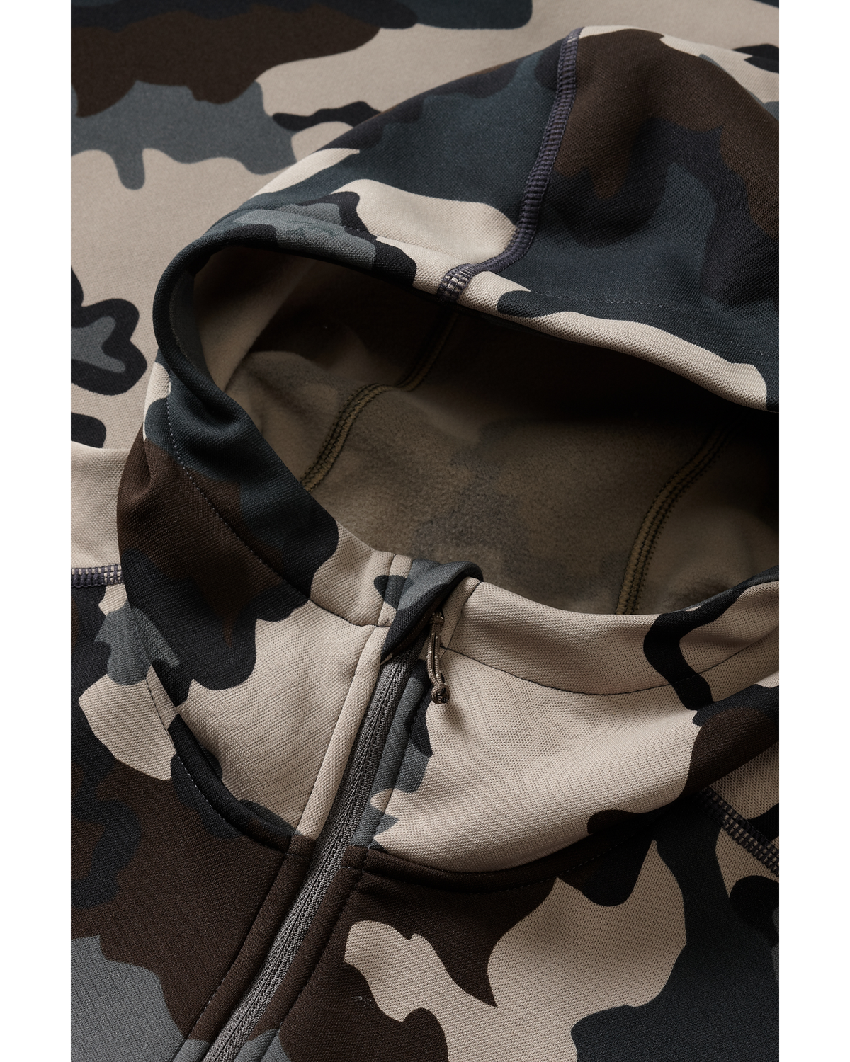 Peloton 200 Men's Camo Zip Hoodie - Vias Camo | KUIU Peloton 200 Men's Camo Zip Hoodie - Vias Camo | KUIU