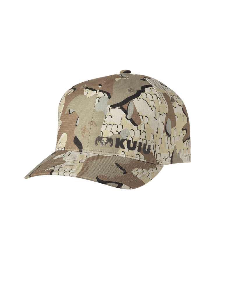 Front of KUIU Air Mesh Flexfit Hat in Valo Camouflage