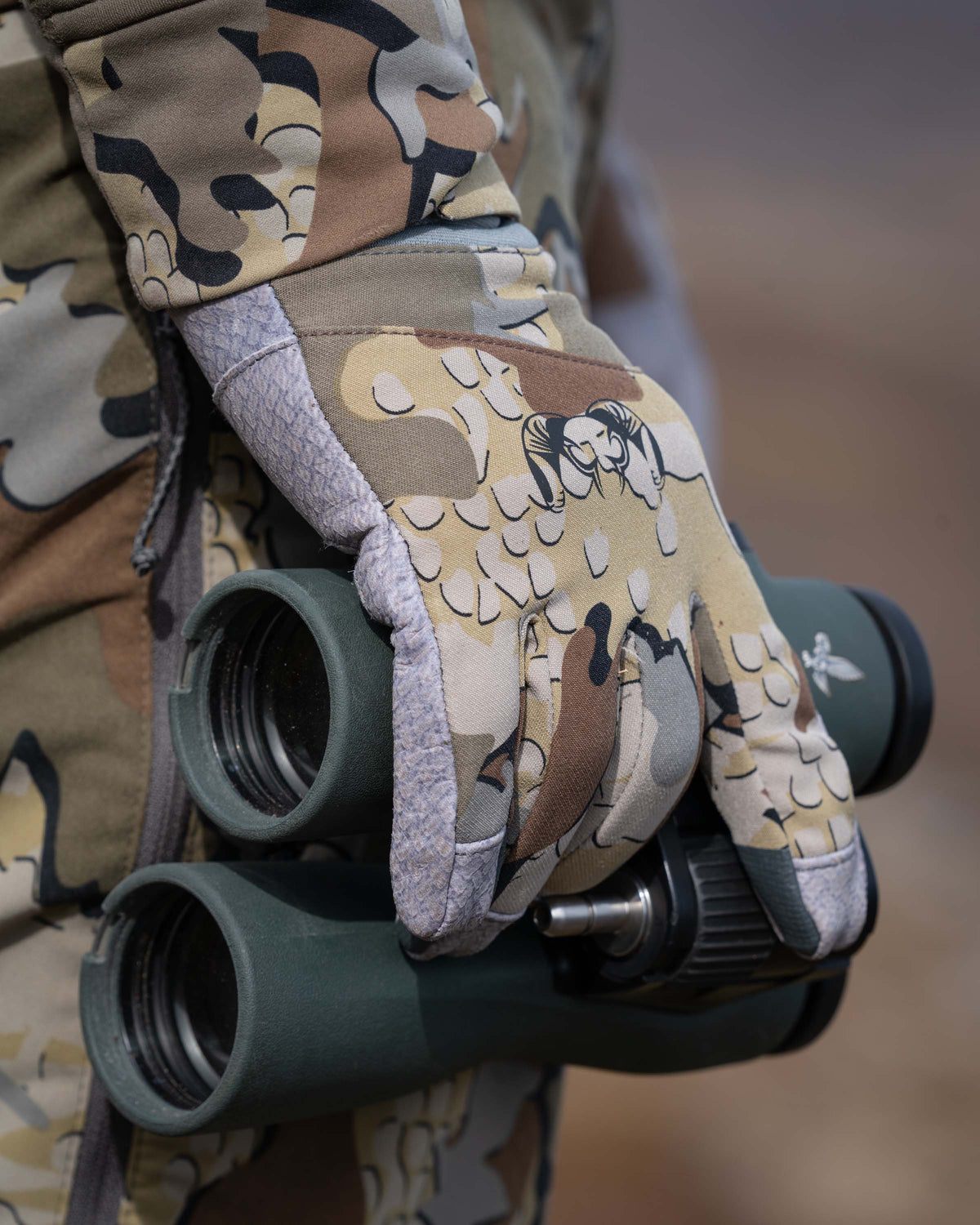 Kuiu attack glove on sale